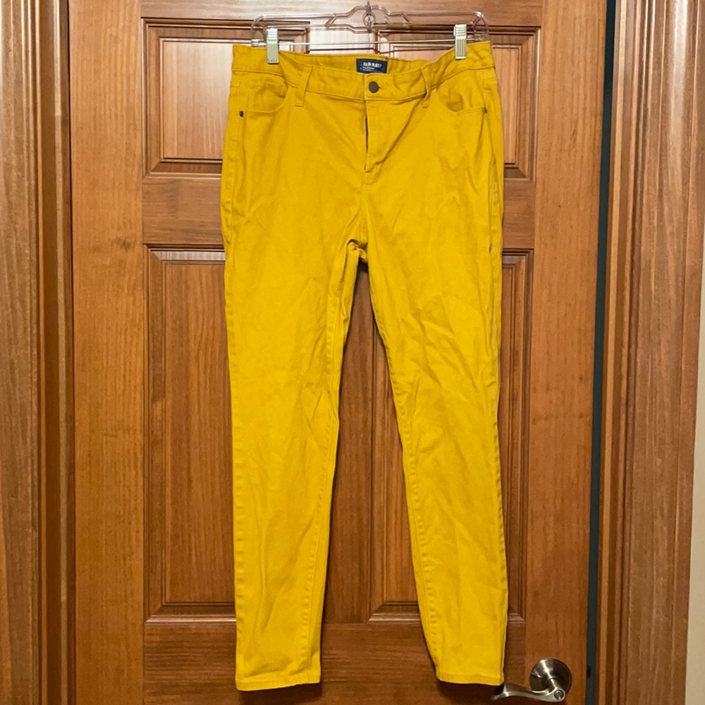 Old Navy Rockstar jeans